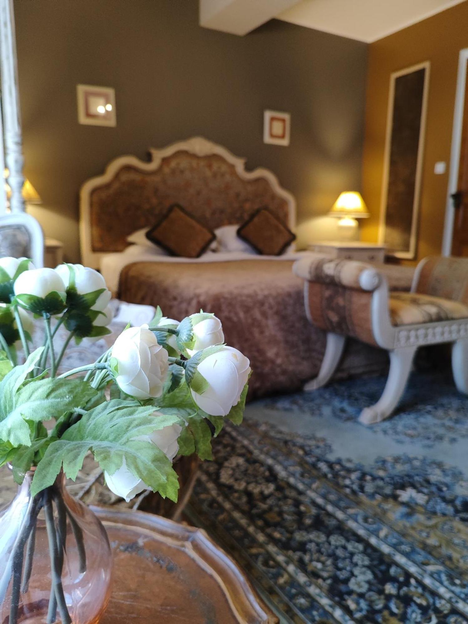 L'Entree Chambres D'Hotes Bar & Restaurant Castillonnes ภายนอก รูปภาพ